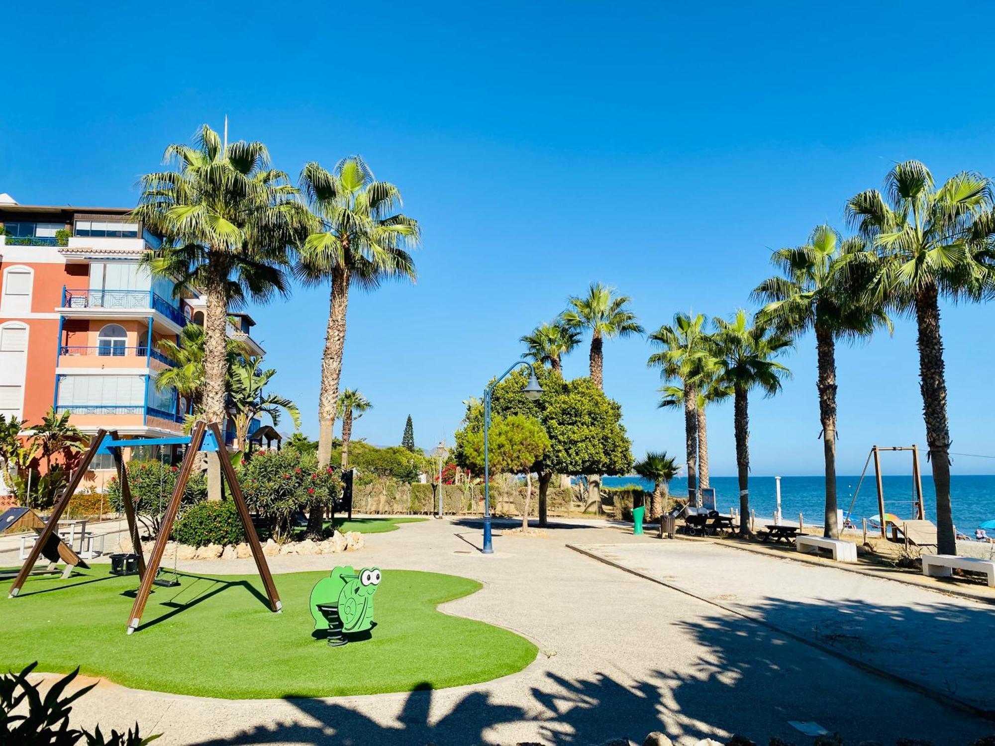 Apartamento First Line Torrox Costa Exterior foto